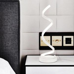 Lampes de table à la maison en acrylique LED Protection de lampe à lampe de chambre à coucher