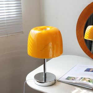 Lampes de table Ins Bauhaus rétro lampe en verre nordique moderne fer bureau luminaires salon décor à la maison chambre chevet atmosphère