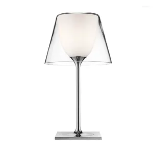Lampes de table lampe de créateurs italiens moderne acrylique Tablet pour le salon de la chambre à coucher décor de bureau léger nordc au chevet de la maison