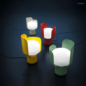 Lampes de table design italien lampe pétale macaron couleur pour chambre décor personnalité étude lecture LED éclairage à côté