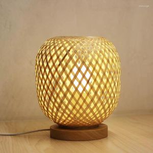 Tafellampen Japanse bedkoppeling Bureau Lamp Slaapkamer Stijl Warm Noordse bamboe geweven eenvoudige E27 voor huisdeco -decoratie