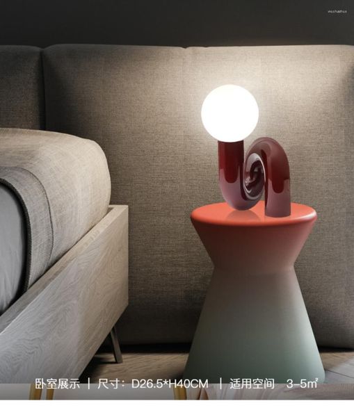Lampes de table Lampe Post-moderne Résine Creative Salon Chambre Côté Décoration de La Maison Boule De Verre Led Lumière