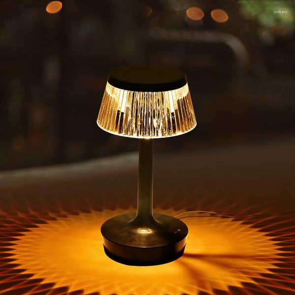 Lámparas de mesa Lámpara de escritorio de proyección de cristal LED Carga de metal de oro rosa Usb Touch Barra de noche Luces Decoración Lampada