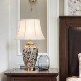 Tafellampen LED Dimpelbare keramische luxe lampara textiel slaapkamer bureaulamp esthetische vintage decoratie nachtlampen