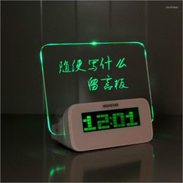 Tabellampen LED Fluorescerende digitale wekker met prikbord kalender Elektronische desktop slaapkamer Home Decoratie