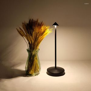 Lampes de table Lampe à LED Moderne Nordic Deluxe Tactile sans fil Chambre rechargeable Nuit Restaurant romantique