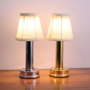 Lampes de table LED simples tissumètre lampadaire rechargeable lampe de lecture de la lampe de lit de lit de lit atmosphère de nuit décorative décorative