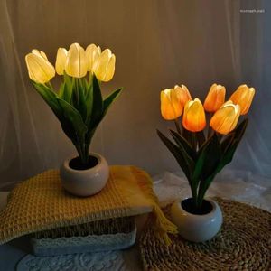 Lampes de table LED TULIP Small Night Lampe Bedside Ins Couple Décoration Amosphère Gift For Child Girl Amir