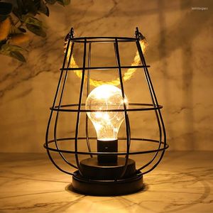 Lampes de table lampe de cage en métal lanterne décorative alimentée par batterie avec poignée guirlande lumineuse blanche sans fil ampoule LED pour la décoration intérieure