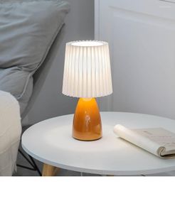 Lámparas de mesa Milkshake dormitorio lámpara de noche LED E27 pliegues pantalla INS piso chica mesita de noche cerámica luces de iluminación interior