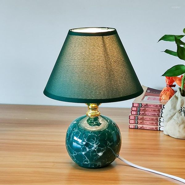 Lámparas de mesa Mini lámpara de cerámica verde oscuro, elegante, moderna, elegante, para dormitorio, mesita de noche, cafetería pequeña, mesa decorativa