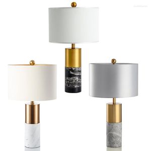 Lampes de table Moderne Américain De Luxe En Métal Lampe Décorative Style Chinois Salon Étude Chambre Simple Jazz Marbre Blanc