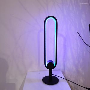 Lampes de table Lampe moderne et simple Nordic El Chambre d'hôtes Salon Chambre LED Veilleuse magique avec télécommande intelligente WIFI
