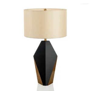 Lampes de table moderne noir pour chambre salon lampe de chevet support luminaires de bureau Led lumières debout décoration de la maison