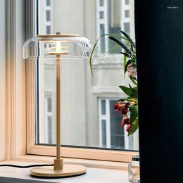 Tafellampen modern beknopte bedglas LED -lamp Fashion mode Italië Designer Bowl Living Room Studie El Lights