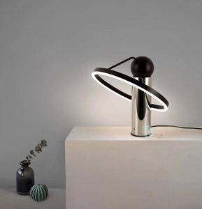 Lampes de table design moderne lampe de bureau simple étude personnalité lumière luxe créatif nordique el lit