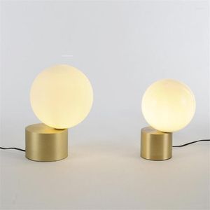Lámparas de mesa Lámpara LED de globo de vidrio moderno para dormitorio Luces de escritorio Mesita de noche Metal Hierro Arte Sala de estar Estudio