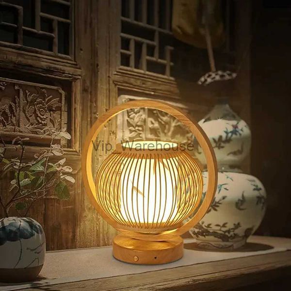 Lámparas de mesa Lámpara de mesa de bambú tejida a mano moderna, pantalla de ratán de madera, decoración del hogar, lámpara de escritorio de arte, lámpara de noche para dormitorio YQ231006