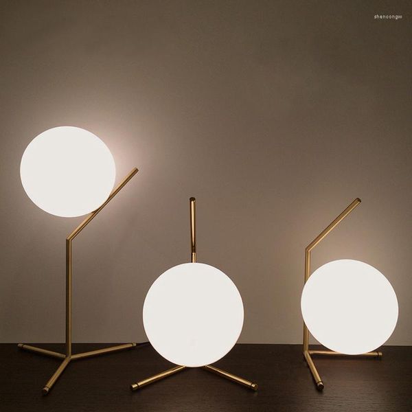 Lámparas de mesa, lámpara de escritorio LED moderna, bola de cristal nórdica para dormitorio, mesita de noche, accesorio de iluminación interior minimalista dorado, barra de decoración para el hogar