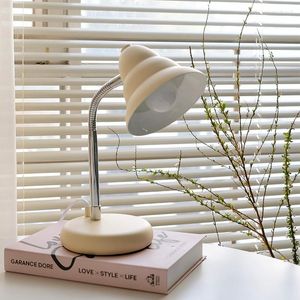 Lampes de table LED moderne lampe de lecture de bureau nordique minimaliste chambre décor chambre chevet étude éclairage lumières