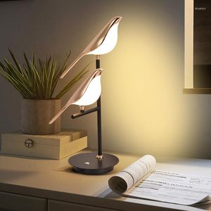 Lampes de table lampe à LED moderne lampes de bureau pie oiseau modèle lecture éclairage intérieur chambre chevet salon pour la décoration intérieure