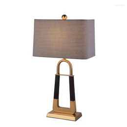Lampes de table moderne lumière luxe métal personnalité créative chambre lampe de chevet design salon décoratif bureau