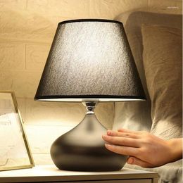 Lampes de table Lampe de bureau d'étude de salon de lumière minimaliste moderne LED éclairage de chevet créatif chaud décorer le contrôle de commutateur tactile