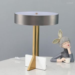 Lampes de table modernes minimalistes en marbre lampe en fer modèle chambre chambre à coucher chambre à coucher étude de vie créative