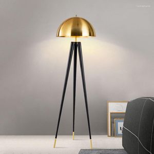 Lámparas de mesa Modernas, simples y modernas, para sala de estar, dormitorio, sofá, sala de exposiciones, lámpara de pie de estilo industrial