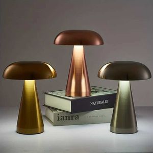 Lampes de table lampe de table de champignons 3 Couleurs luminosité réglable lampe sans fil lampe rechargeable décor de champignons