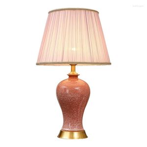 Lámparas de mesa de cerámica rosa Noble para dormitorio, sala de estar, decoración nórdica para el hogar, Luminarias, accesorios de iluminación Led modernos, escritorio de lectura