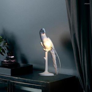 Lampes de table Lampe de perroquet animal nordique salon chambre étude chevet d'enfant résine créative économie d'énergie blanc décoratif