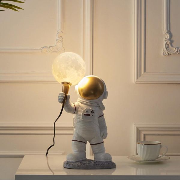 Lámparas de mesa lámpara de resina de astronauta nórdico creativo 3D Luna planeta luz de noche dormitorio habitación de los niños mesita de noche decoración de dibujos animados LampsTable