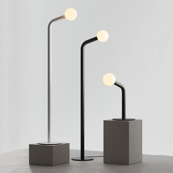 Lampes de table Nordic Ball Lampadaire Moderne Minimaliste Long Tube Luminaires Pour Salon Chambre Chevet El Décor LED Coin Lumières