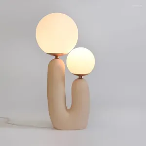 Lampes de table Nordic Bedroom Bedside Lamp Creative Art Decoration Designer Model Model Living Double-tête