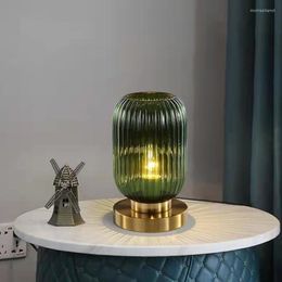 Lámparas de mesa Lámpara de noche de dormitorio nórdico Moderna Simple Verde Gris Blanco Coñac Vidrio creativo Estudio Comedor Sala de estar Luces de escritorio