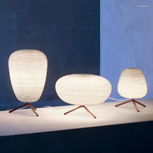 Lámparas de mesa, lámpara de cristal creativa nórdica, pantallas plisadas, decoración para sala de estar, diseñador, luz Led sencilla para dormitorio al lado