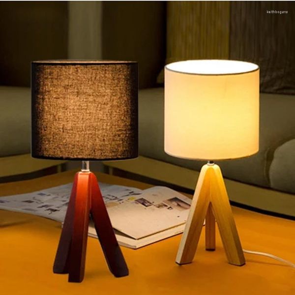 Lampes de table Nordic Creative Trépied Bois Minimaliste Chambre Chevet E27 Lampe Salon Décor À La Maison Vintage Tissu Bureau LED Luminaire