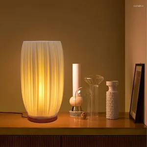 Tafellampen Noordige bureaulamp Bedside moderne en eenvoudige studie led warme decoratie creatief geschenk nachtkamer decor