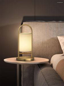 Lampes de table nordique or tout cuivre luxe moderne Simple salon chambre chevet étude tissu abat-jour Art décor lumière