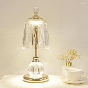 Tafellampen Noordse LED -kristallen lamp voor woonkamer slaapkamer bedkamer bedgside glazen luxe romantische creatieve woningdecorlampnota