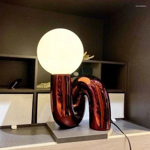 Tafellampen Noordelijke LED -lamp Indoor Creatief Desk Bed Night Light voor slaapkamer woonkamer eetkamer keukenarmaturen