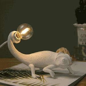 Lampes de table Lampe de lézard nordique moderne mignon LED résine animal caméléon veilleuse chambre salon décor à la maison luminaires265a