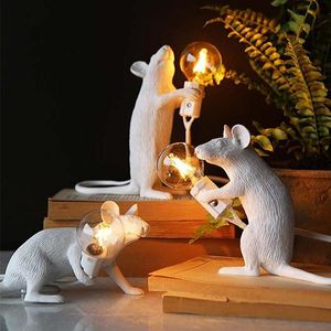 Lámparas de mesa de resina nórdica Animal ratón LED lámpara portátil UE/EE. UU. enchufe sala de estar dormitorio escritorio luz de noche (sin bombilla)