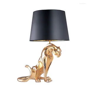 Tafellampen Noordelijke hars goud luipaardlamp voor woonkamer moderne slaapkamersdecoratie beddeside art deco studie el verlichte armaturen