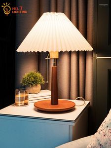 Lampes de table nordique rétro chaud romantique bûche lampe plissée Simple lampes de bureau individuelles salon/salle à manger chambre chevet café