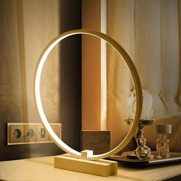 Lampes de table nordique Simple salon lumière LED étude chevet El anneau circulaire lampe à intensité variable