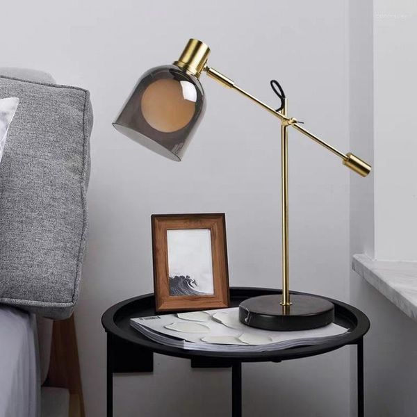 Lampes de table nordique fumée gris verre lampe à bascule lumière design de luxe modèle chambre chambre chevet or fer décoratif marbre bureau
