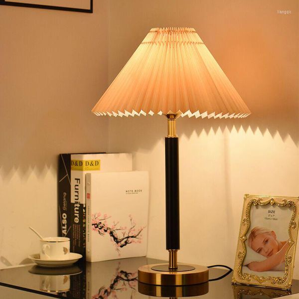 Lampes de table Ory Lampe moderne Fer Lampe de chevet nordique pour la maison Foyer Étude Chambre Bureau Décoration