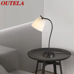 Lampes de table Onetela lampe en laiton contemporaine LED créatif simple de bureau simple pour la maison salon chambre de chambre à coucher décorer